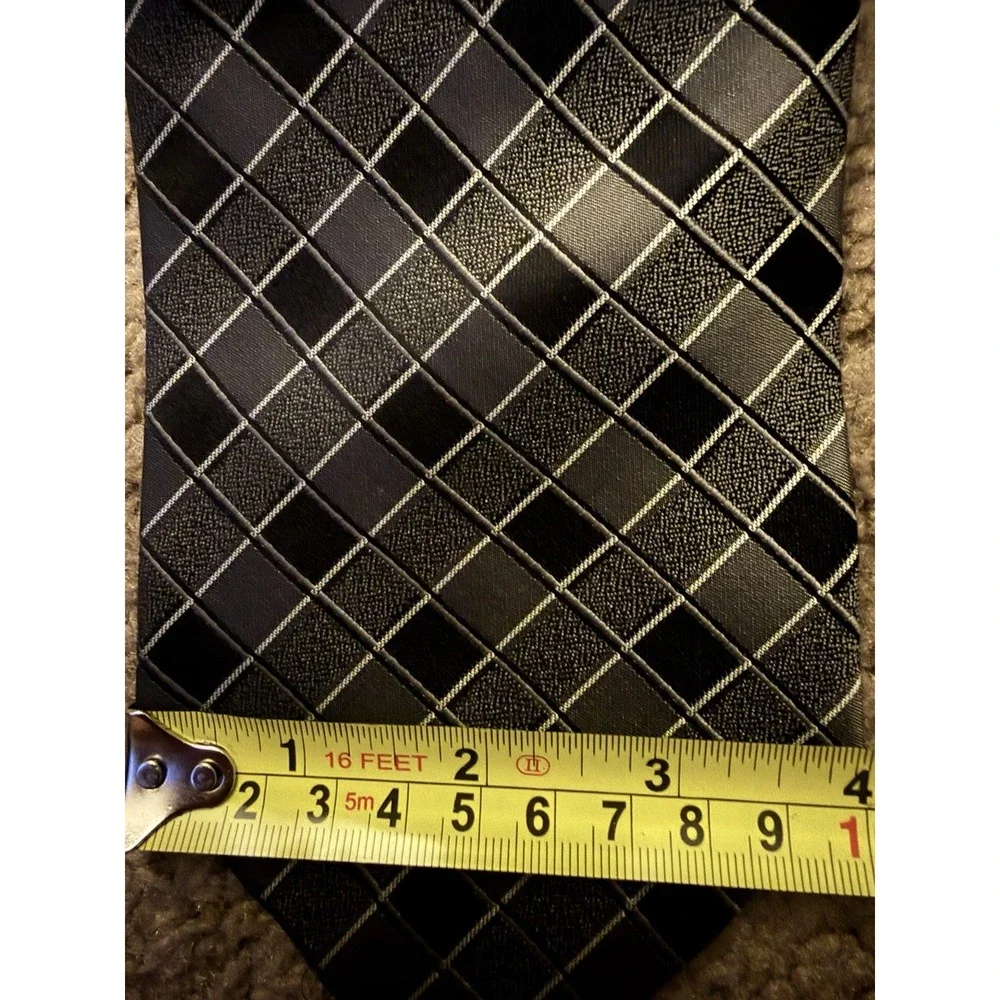 Roberto Villini Collezione Neckwear Tie Black Silver Checkered 100% Silk JBHS